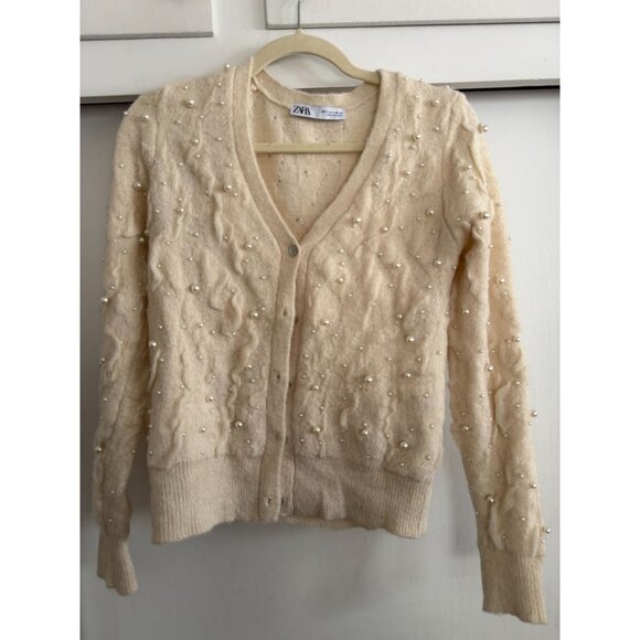 ZARA CREAM PEARL EMBELLISHED CARDIGAN SWEATER IVORY/CREAM WOMENS SZ SMALL - Picture 1 of 3